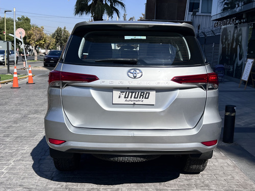 Toyota Fortuner Sr5 4x4 Mt Tdi 2,8l - 2020 | 69