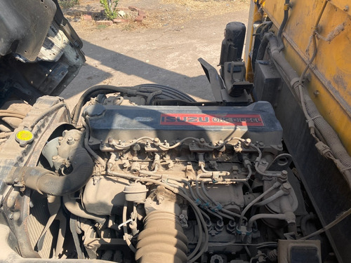 Imagen 7 de 10 de Camion Alza Hombre Isuzu Sn140