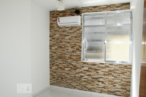 Apartamento À Venda - Centro, 2 Quartos, 48 - S893128032
