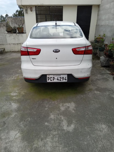 Imagen 2 de 4 de Kia Rio