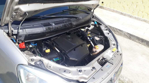 Fiat Idea 2012 1.6 16v Essence Flex Dualogic 5p