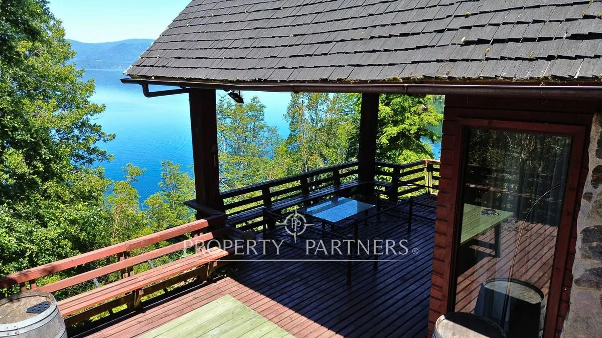 Imagen 3 de 28 de Casa Con Espectacular Vista Y 90 Mts De Orilla De ...