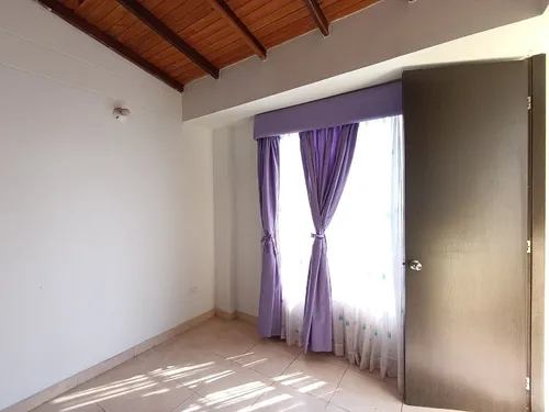 Casa En Arriendo En Los Trapiches. Cod A30324