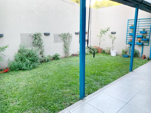 Imagen 15 de 19 de Casa De 3 Ambientes En Banfield