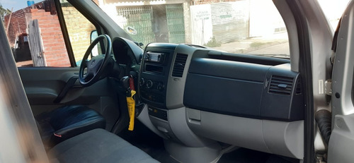 Mercedes Benz Sprinter 415 (executiva) 16 Lugares