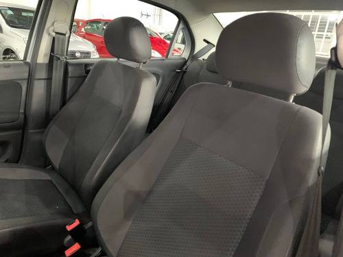 Imagem 7 de 8 de Volkswagen Voyage 1.6 Msi Totalflex 4p Manual