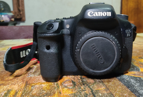  Canon Eos 7d Dslr Color  Negro 