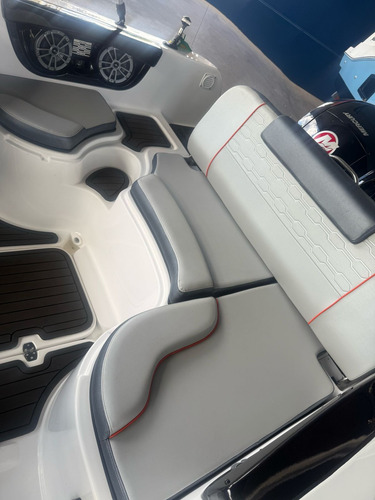 Focker 212 Mercury 150hp
