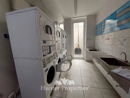 Departamento En Venta De 2d-1b Y Piscina. En La Cisterna