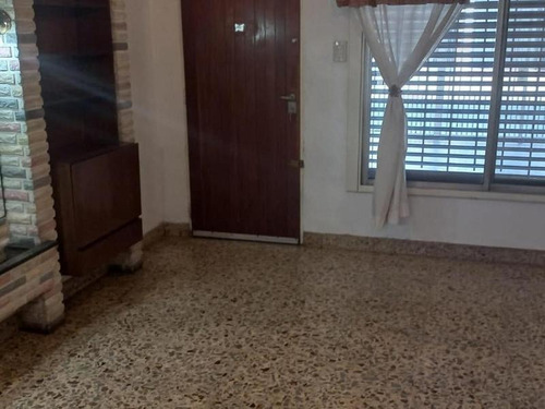 Imagen 4 de 11 de Departamento Tipo Casa (ph) En Villa Maipu