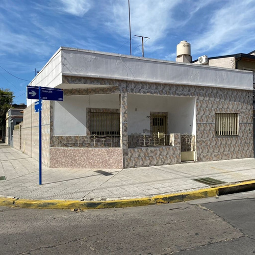 Venta Casa 3 Ambientes En La Tablada