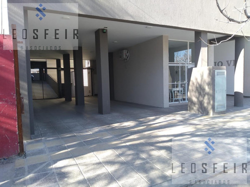 Imagen 1 de 6 de En Venta Cochera Cubierta- Acceso Por Planta Baja. Belgrano 400 Cipolletti