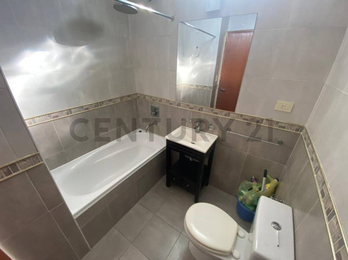 Departamento De Un Dormitorio En Venta En La Plata