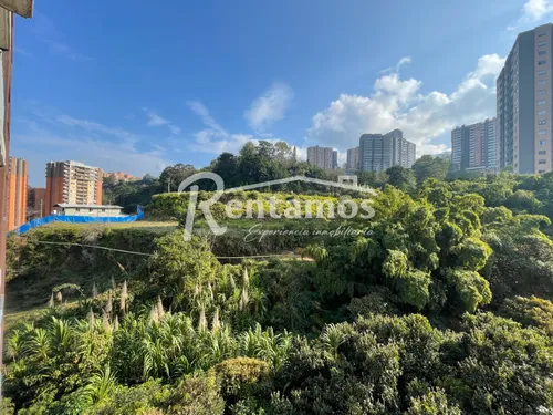 Apartamento En Arriendo En Camino Verde. Cod A775909