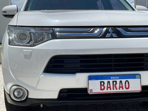 Imagem 10 de 15 de Mitsubishi Outlander 3.0 Gt 2015
