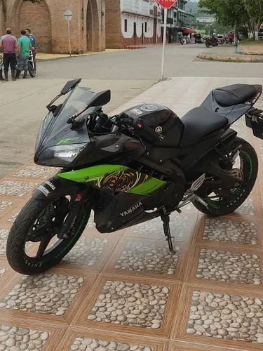 Moto Yamaha R15 V2 Edicion Especial