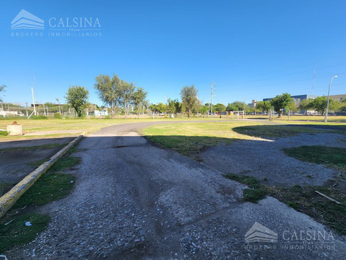 Galpón Con 23.400 Metros De Terreno - Av Cruz Roja - Cordoba Capital