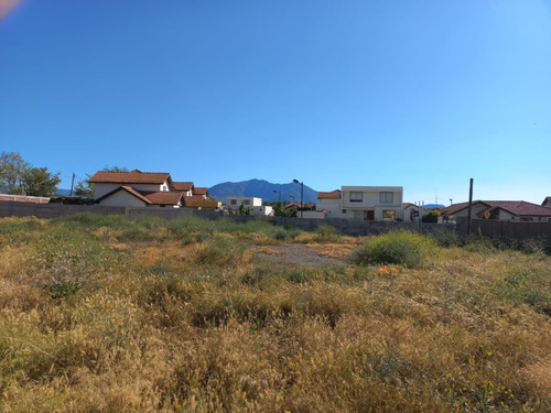 Excelente Sitios En El Polo De Machalí, Frente A Una Plaza.