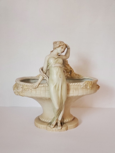 Figura De Porcelana Austriaca Estilo Art' Nouveau