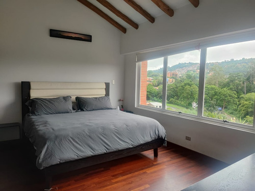 Townhouse En Venta 250m2 En Urb. Hatillo Tepuy La Unión El Hatillo