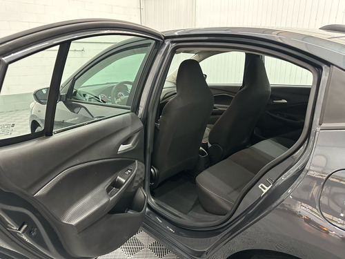 Chevrolet Onix plus 1.0 Lt 4p