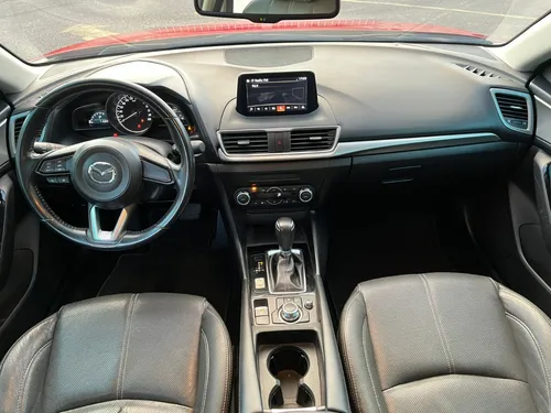 Mazda 3 2.0 Touring