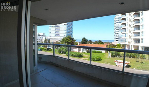 Imagen 12 de 28 de Brava Biarritz. Playa Brava. Punta Del Este. Apartamento A La Venta 3 Dormitorios En Suite. - Punta Del Este Brava