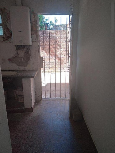 Imagen 10 de 13 de Departamento En Venta - 1 Dormitorio 1 Baño - 96mts2 - Berisso