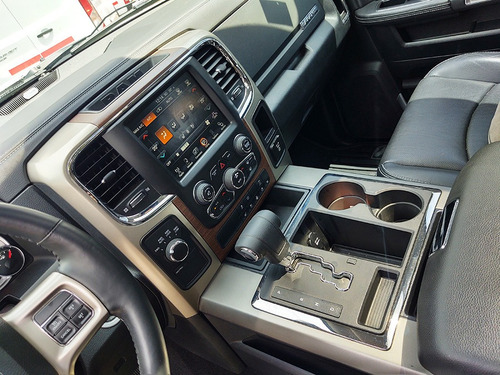 Imagen 9 de 15 de Ram 1500 2014 Laramie 4x4 Atx V8 Abasto Motors