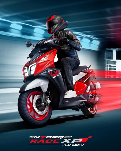Imagen 7 de 25 de Moto Scooter Tvs Ntorq 125 Rojo Puesta En Calle Patentada !