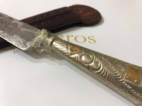 Cuchillo Guazu Bira De 18 Cm, Cabo De Plata Y Oro. Tuset.