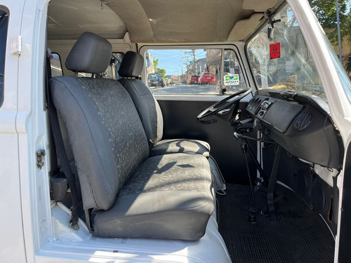 Volkswagen Kombi 1.6 MI STD 8V