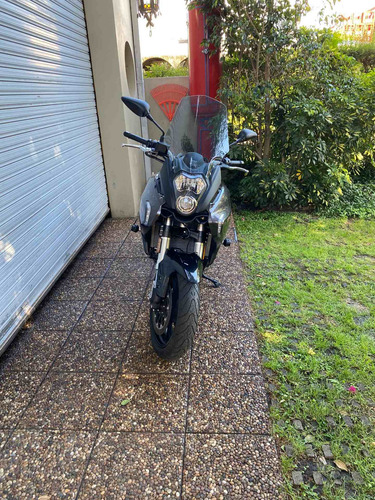 Imagen 2 de 8 de Benelli Tnt 600 Gt Abs
