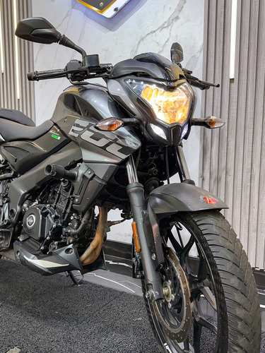 Pulsar Ns 200
