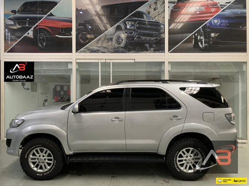 Toyota Fortuner Sr 7ptos 4x4