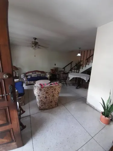Se Vende Casa Urb Trigal Sur.