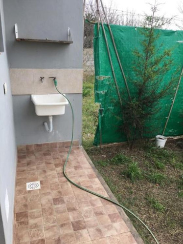 Imagen 14 de 17 de Casa En Venta - 2 Dormitorios, Cochera - 60 Mts2 Sobre Lote De 150mts2 - Villa Elvira