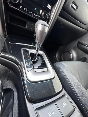 Toyota Fortuner Srv 2.4 Turbo Diesel Automatica 2022