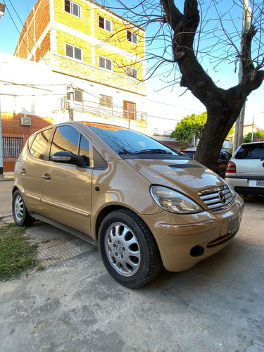 Mercedes-Benz Clase A 1.9 A190 Elegance Luxury Aks Manual