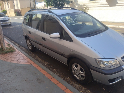 Imagem 12 de 13 de Chevrolet Zafira 2009 2.0 Expression Flex Power Aut. 5p