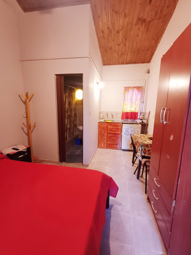 Cabañas Termales/ Departamentos Céntricos