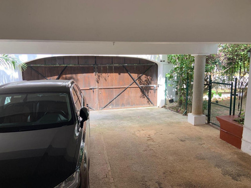 Casa Residencial Venta, 5 Recs, 5 Baños Y Alberca En Campestre Cancún Quintana Roo