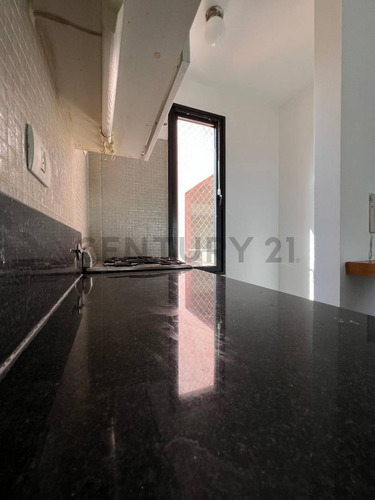 Imagen 16 de 30 de Venta Depto En Duplex Dos Amb. Suite Cochera Cubierta Patio Luminoso Nuñez
