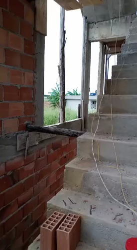 Sobrado Grande Em Marataízes, Com 1.600 Metros Quadrados