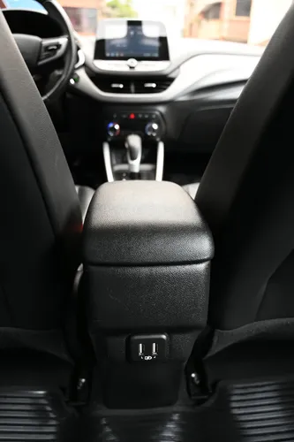 Chevrolet Onix 1.0T Premier Sedan At