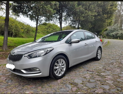 Kia Cerato R Full