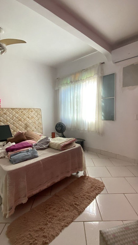 Casa Linear , 2 Quartos Amplos Com Ar Condicionado, Garagem