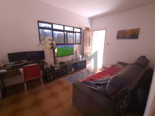 Casa Com 3 Dormitórios, Sala, Cozinha, Banheiro, Churrasqueira Coberta E Com Banheiro... - Ca0056