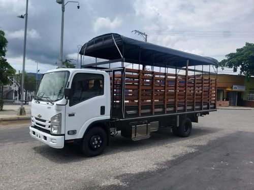 Imagen 3 de 16 de Chevrolet Nrr Diesel 2023