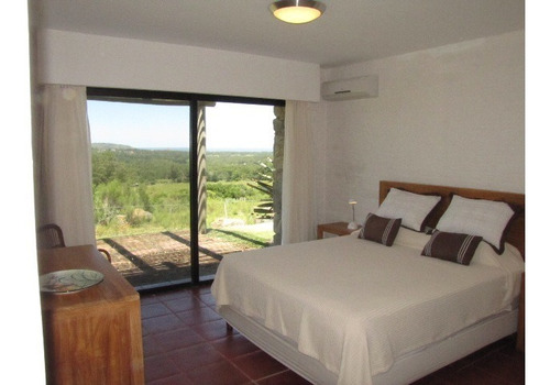 Casa De Alta Gama - 3 Dormitorios.